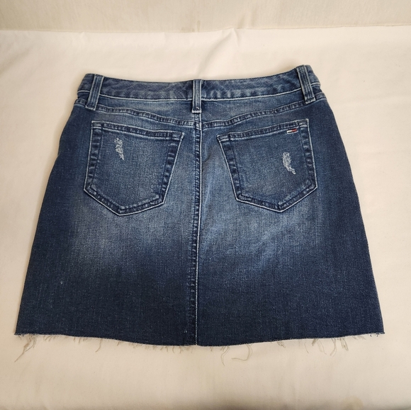 Tommy Hilfiger Vintage Blue Denim Skirt Distressed Size 00. - Picture 2 of 8